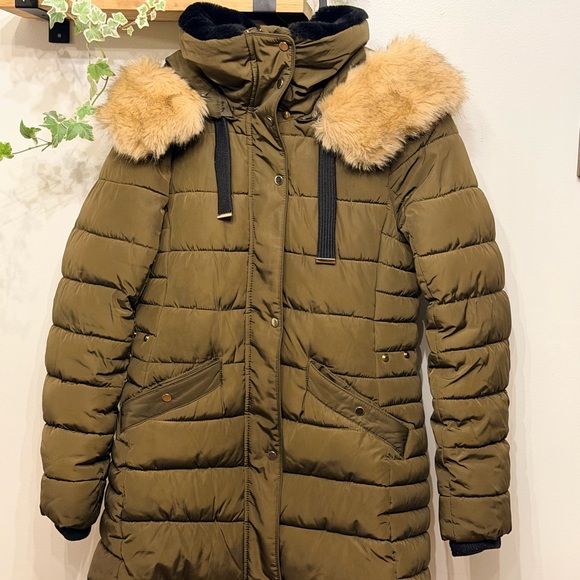 Zara Jackets & Blazers - Zara Olive Puffer Jacket with Faux Fur Hood